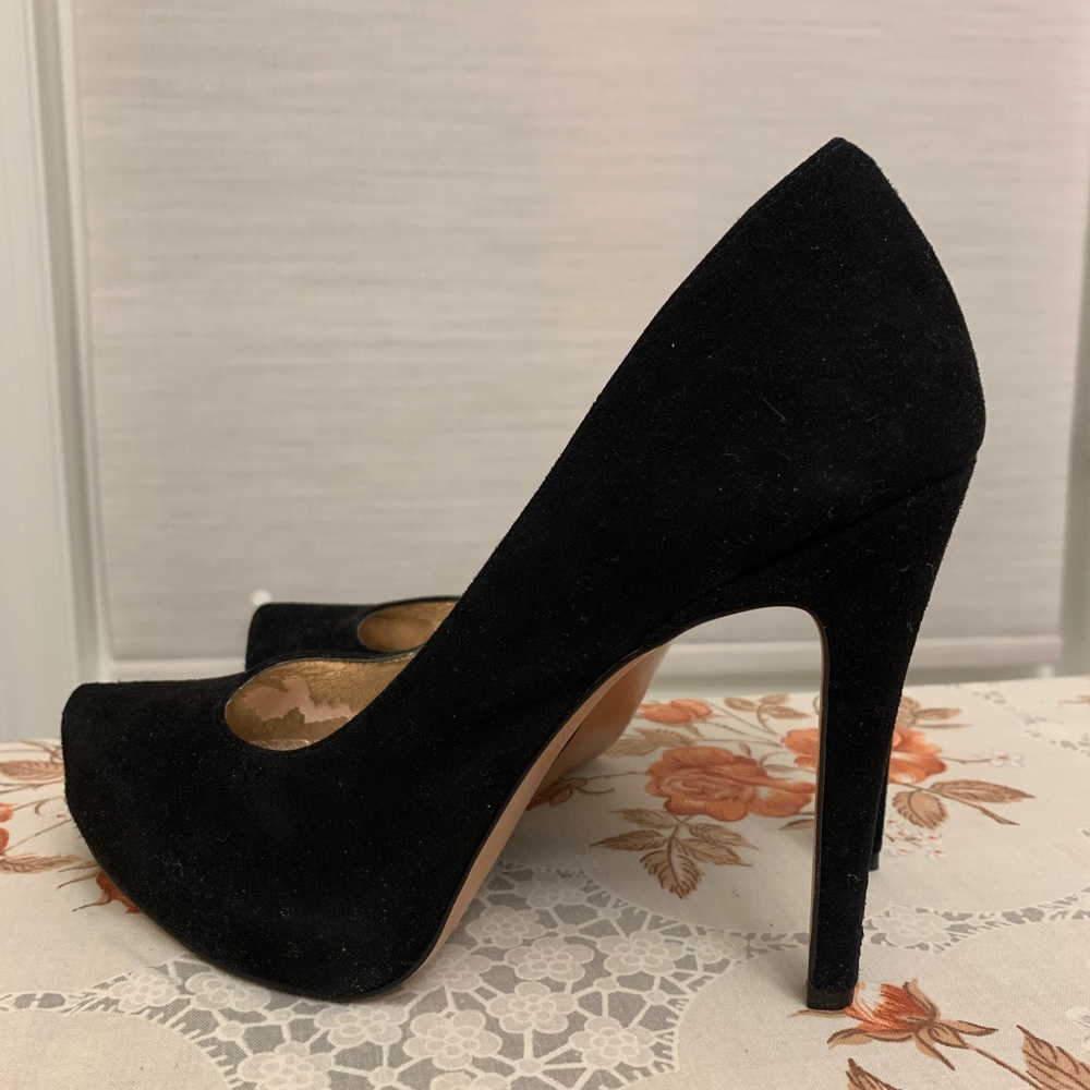 Elegant Black Suede Heels